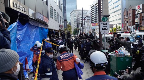 Japonska policija za podtaknjen požar v psihiatrični kliniki osumila nekdanjega pacienta