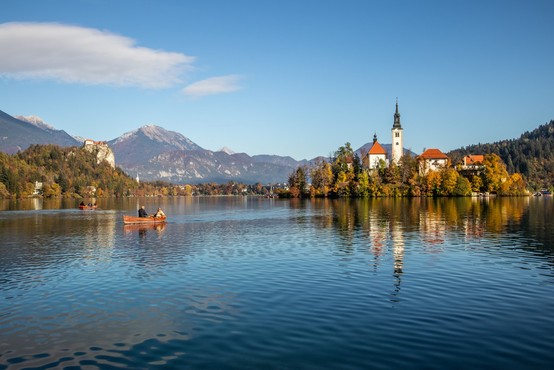 Veliko slovenskih voda onesnaženih s pesticidi, najslabši rezultati v jezerih