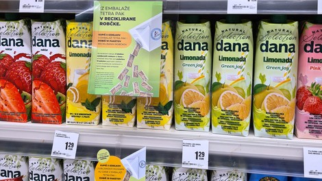 Razdelili več kot 30.000 paketov papirnatih robčkov, recikliranih iz odpadne embalaže Tetra Pak