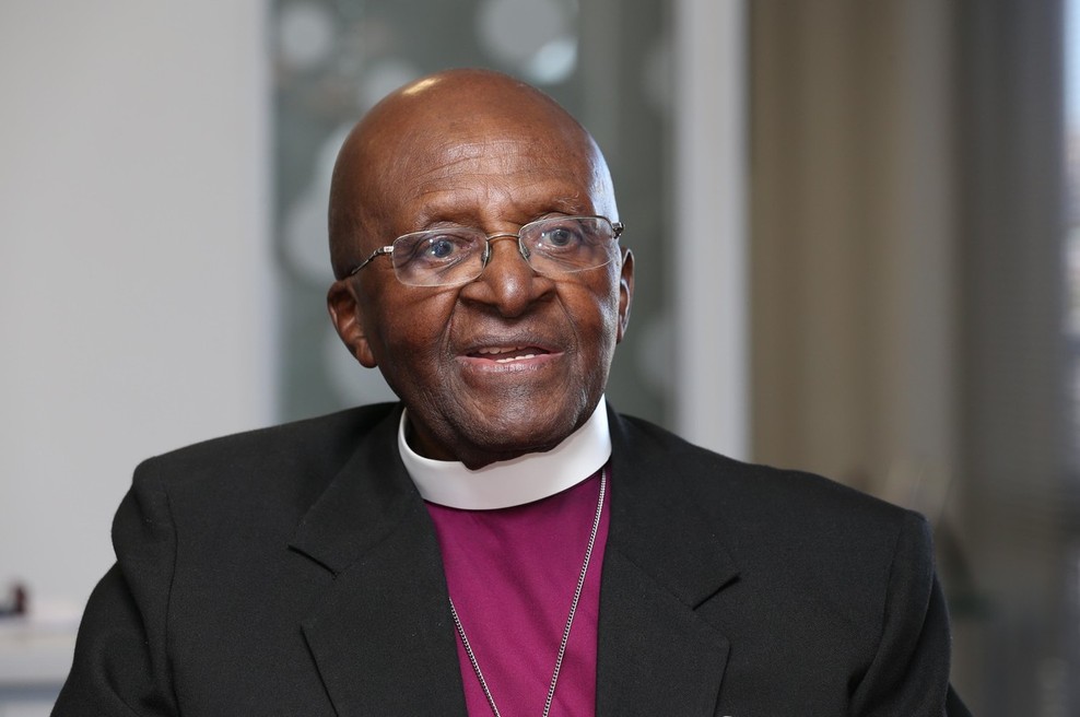 Poslovil se je dobitnik Nobelove nagrade za mir in prvi temnopolti nadškof Desmond Tutu (foto: profimedia)