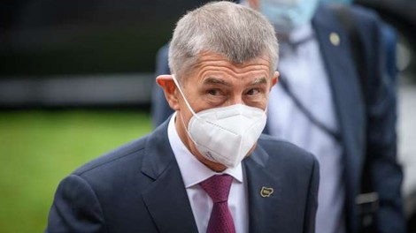 Babiš namerava z avtodomom prepotovati Češko