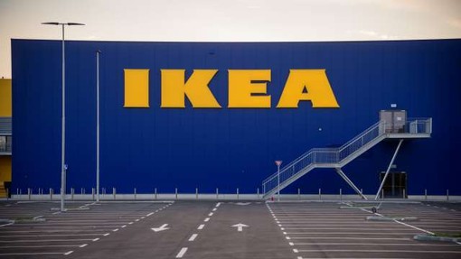 Ikea zaradi višjih stroškov draži izdelke