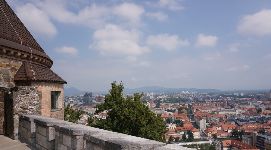 Sklepanje zakonskih zvez na Ljubljanskem gradu v času uradnih ur brezplačno (foto: Profimedia)