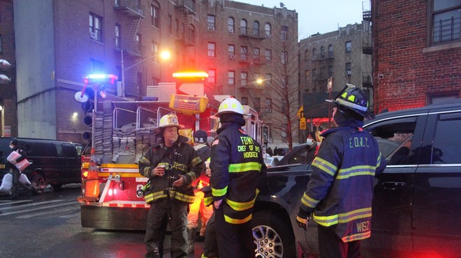Zagorel stanovanjski blok v New Yorku, umrlo je najmanj 19 ljudi (foto: profimedia)