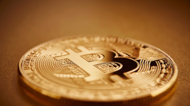 Padec kriptovalut? Bitcoin prvič po septembru nevarno nizko (foto: Profimedia)