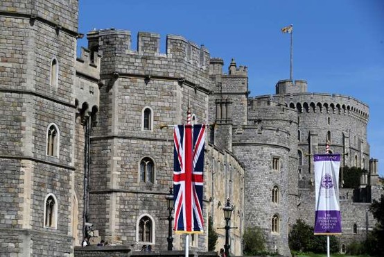 Velika Britanija omejila zračni promet nad kraljičinim gradom