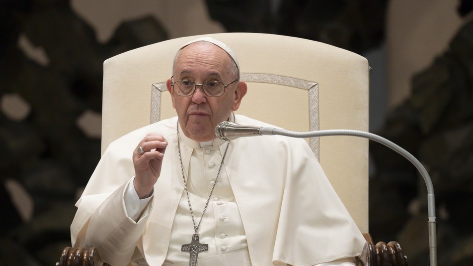 
                            Papež Frančišek se je odločil za nepričakovan obisk - kje so ga ujeli? (foto: Profimedia)