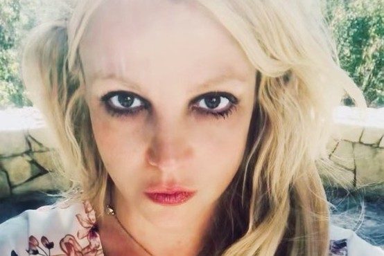 Britney Spears: "Ne zaupajte nikomur. Za svojo družino si izberite raje mucke in kužke!"