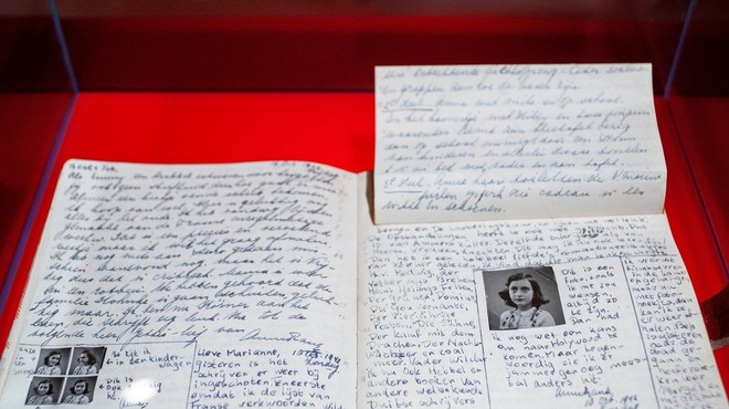 Skrivališče Ane Frank naj bi (da bi rešil svojo družino) nacistom razkril judovski notar (foto: profimedia)