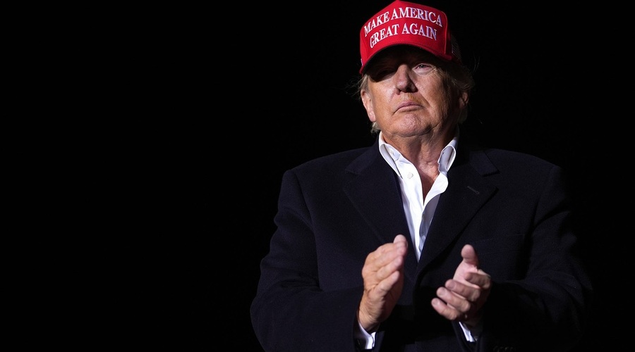 Trump je skušal po porazu ukazati vojski, naj zaseže volilne stroje (foto: profimedia)