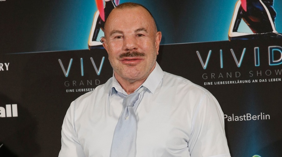 Umrl modni oblikovalec Thierry Mugler, v svoji karieri je sodeloval s številnimi znanimi osebnostmi (foto: Profimedia)