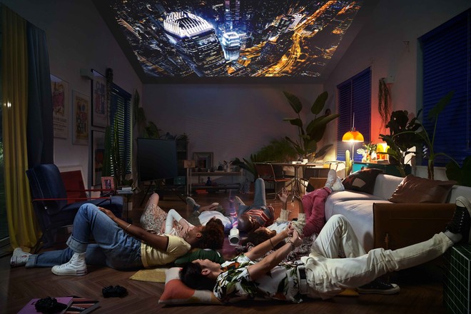 S tem projektorjem lahko priredite čisto pravo kino zabavo ali večer obujanja spominov (foto: Samsung)