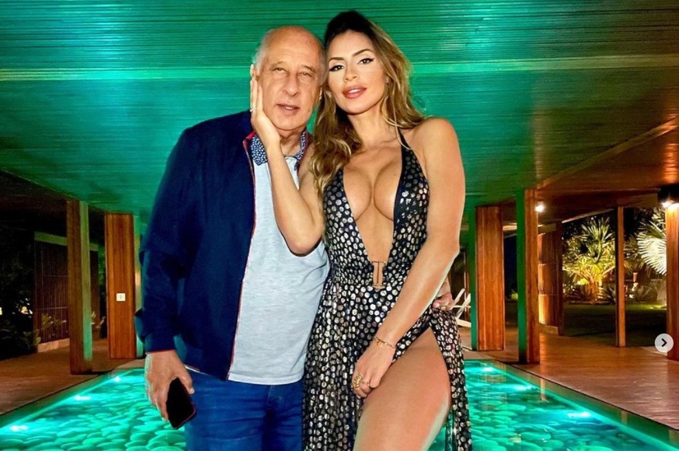Igralka v paru s 50 let starejšim nekdanjim poslovnežem iz FIFE: »Mnenja drugih me ne zanimajo.« (foto: Instagram: @clarabrasiloficial)