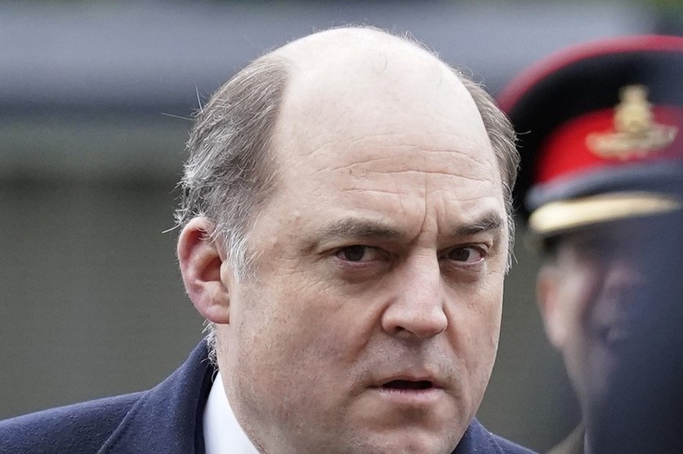 K Mateju Toninu danes prihaja britanski obrambni minister: o tem bosta govorila (foto: Profimedia)