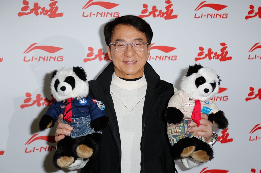 Jackie Chan, od filmskega pretepanja do podpore kitajski politiki (foto: Profimedia)