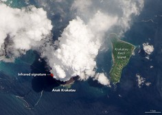 Vulkan Anak Krakatau se je znova prebudil, pepel se dviga 1500 metrov visoko