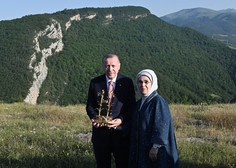 Turški predsednik Erdogan in njegova soproga Emina okužena s covid-19: tako se počutita