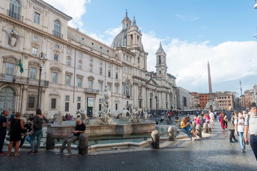 Italijanska vlada skrajšala karanteno tudi za necepljene (foto: profimedia)