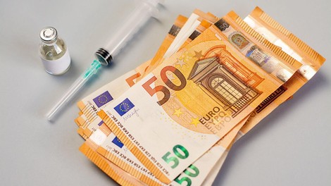 Bonus v višini 5000 evrov, če se bodo cepili s prvim odmerkom (zgodilo se je v Nemčiji)!