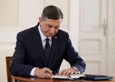 Pahor podpisal odlok o razpisu rednih volitev v DZ za 24. april