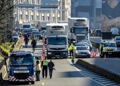 Kljub prepovedi francoske vlade se je konvoj vozil napotil v Pariz