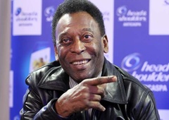 Nogometna legenda Pele iz bolnišnice spremljal super bowl