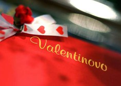 V ponudbi za valentinovo od telefonov v obliki šminke do sladice sladka skušnjava