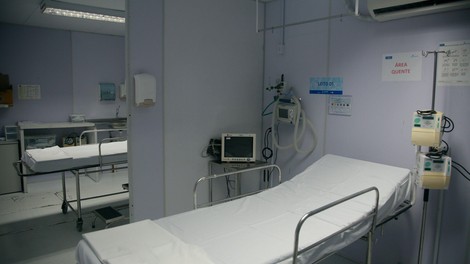 V ZDA bolnica z levkemijo s pomočjo popkovnične krvi premagala virus hiv
