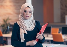 V Savdski Arabiji 28.000 prijav na 30 delovnih mest za ženske