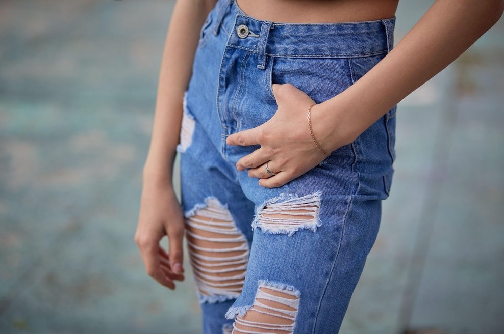 Ste se kdaj vprašali, zakaj so ženski žepi manjši kot tisti na moških hlačah? (foto: Profimedia)