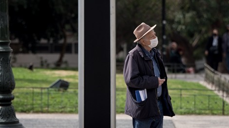 V sredo so ob 2446 PCR-testih in 91.353 hitrih antigenskih testih potrdili 4542 okužb