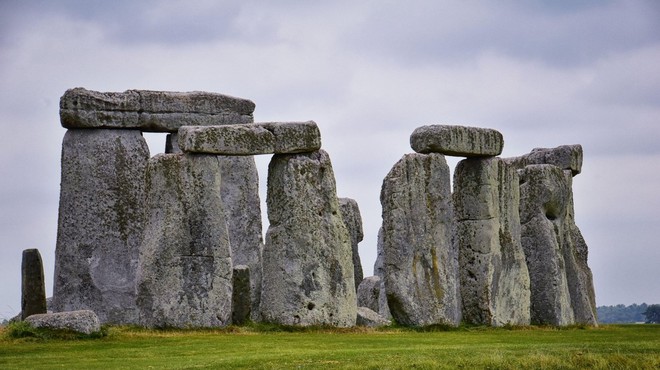 V londonskem muzeju razstava znamenitega arheološkega najdišča Stonehenge (foto: profimedia)