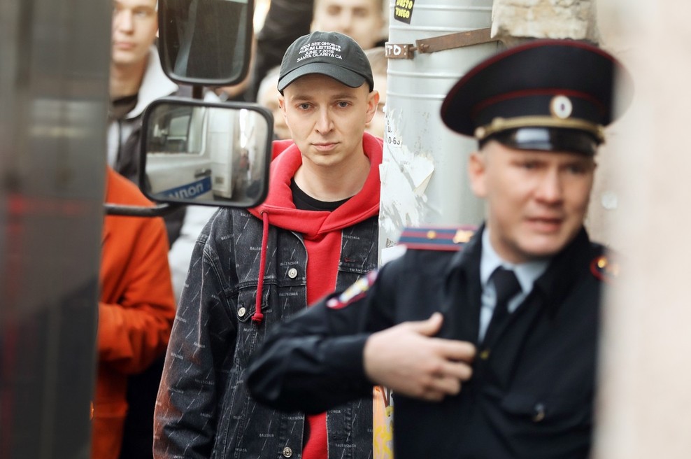 "Ne morem vas zabavati, dokler na Ukrajino padajo ruske bombe" (foto: Profimedia)