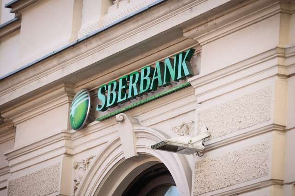 Zapleti pri nakazilu socialnih transferjev na račune pri Sberbank (foto: Nebojša Tejić/STA)