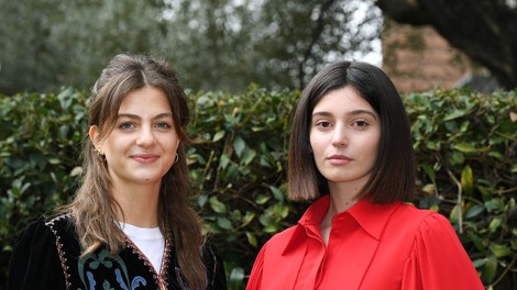 To sta očarljivi mladi igralki, ki sta Italijane prikovali pred tv-zaslone
