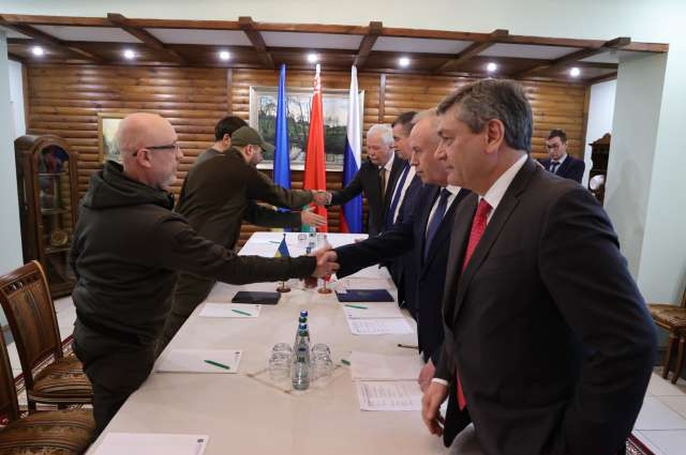 Ukrajina in Rusija dosegli dogovor o vzpostavitvi humanitarnih koridorjev (foto: Xinhua/STA)