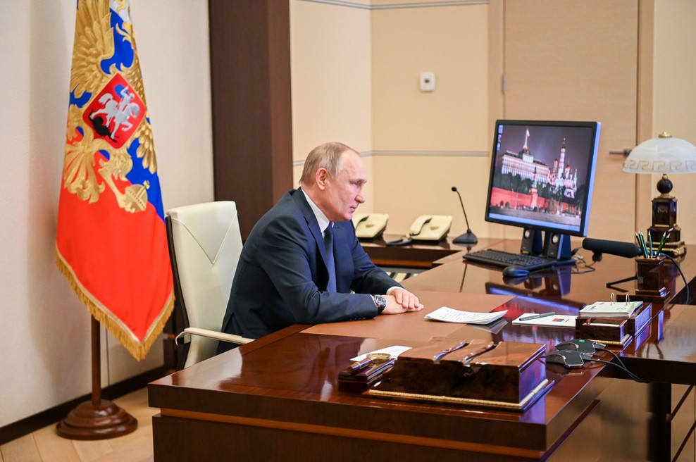 Ruski poslovnež ponuja milijon dolarjev nagrade tistemu, ki Putina aretira kot vojnega zločinca (foto: Profimedia)