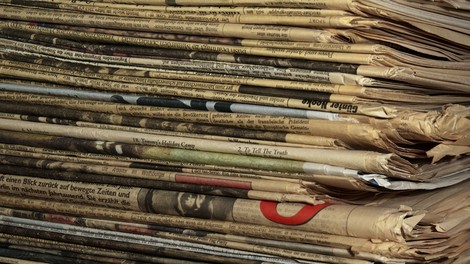Rusi pritiskajo na medije z globami in zaporom do 15 let, blokirali tudi Facebook