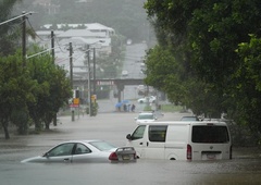 Poplave, kakršnih Avstralci ne pomnijo, terjale najmanj 14 življenj