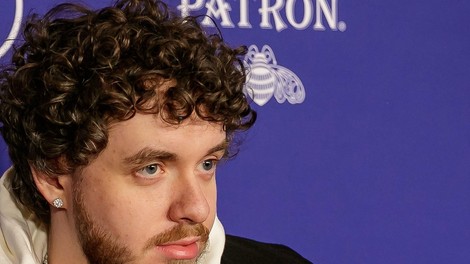 Raper Jack Harlow se bo preizkusil na filmskem platnu v novi verziji filma Driblerja pod košem
