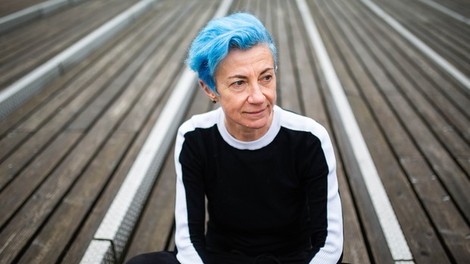 Suzana Tratnik.