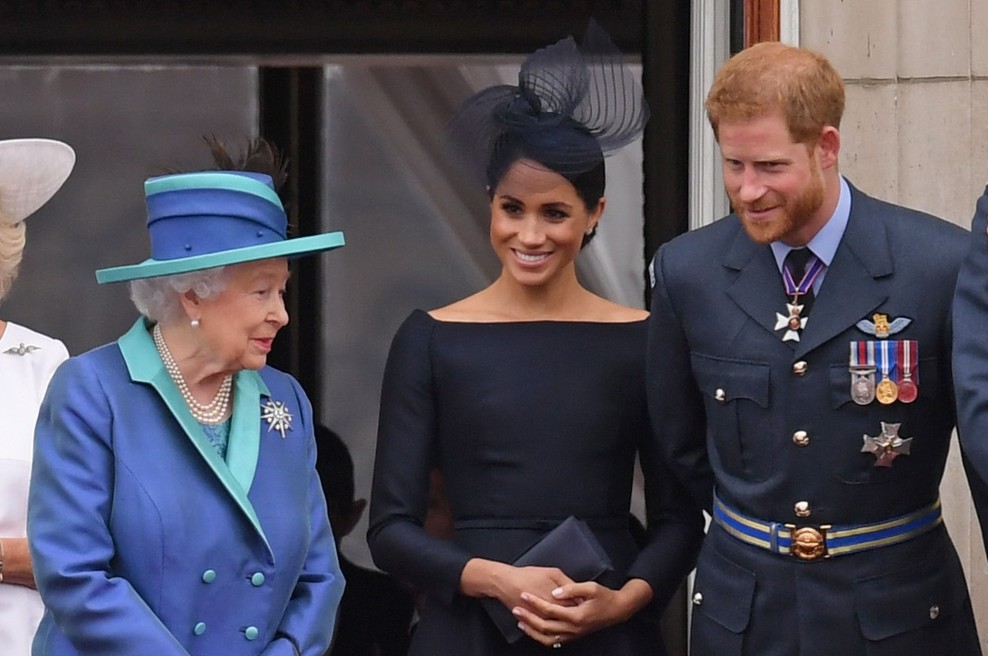 Meghan in princ Haryy s kraljico Elizabeto ll. (foto: Profimedia)