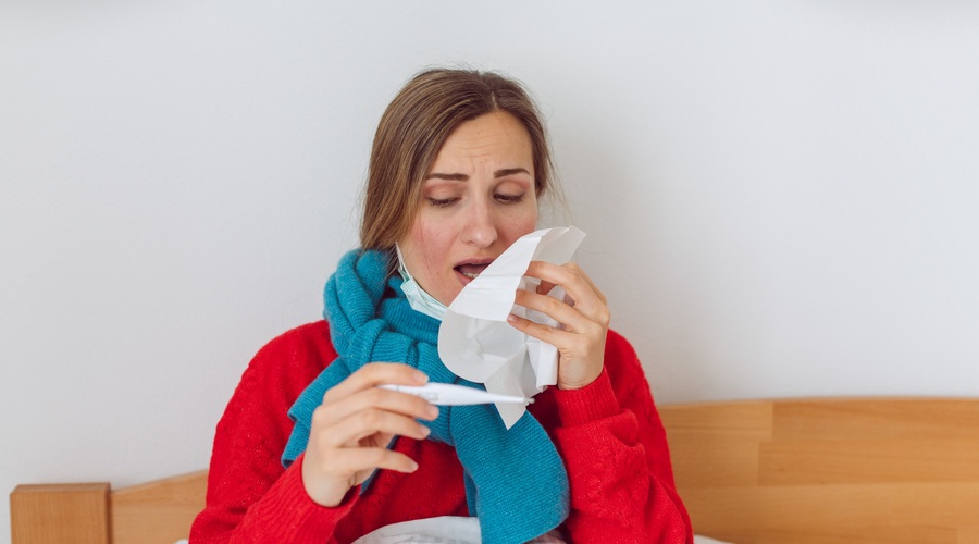 Še več okužb kot pred dvema letoma? V tej državi epidemiji ni videti konca ... (foto: Profimedia)