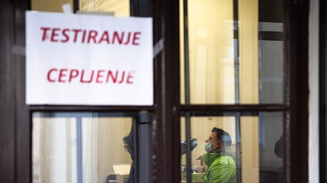 Za veliko večino dejavnosti od nedavnega ni več treba izpolnjevati pogoja preboleli, cepljeni, testirani (PCT).