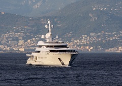 Milijonarji se spreminjajo v migrante: iz Rusije zbežalo več kot 15 tisoč bogatašev