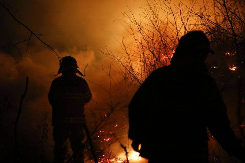 Začel se je ognjeni pekel: več tisoč ljudi na begu pred podivjanimi plameni, ena sama iskra je sprožila katastrofo!