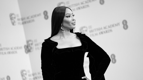 Slovenski modni oblikovalec Marjan Krnjić je v svoji karieri sodeloval tudi z Naomi Campbell.