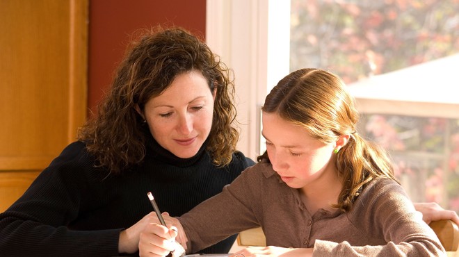 Kako lahko pomagate svojemu otroku popraviti slabe ocene v šoli? (foto: Profimedia)