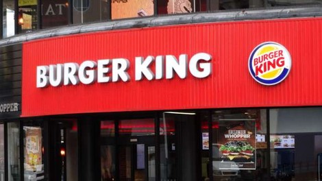 "Zapleteno je!" trdijo v Burger Kingu, medtem ko 800 restavracij še naprej ostaja odprtih v Rusiji