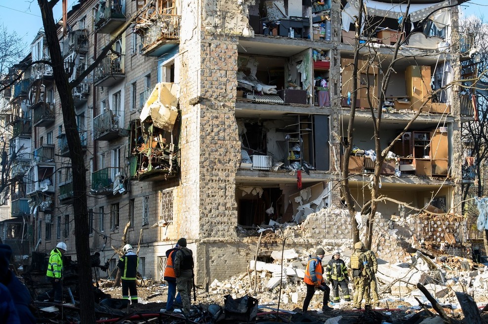 Eksplozije na zahodu Ukrajine, napadi tudi v Kijevu in Mariupolju (foto: profimedia)